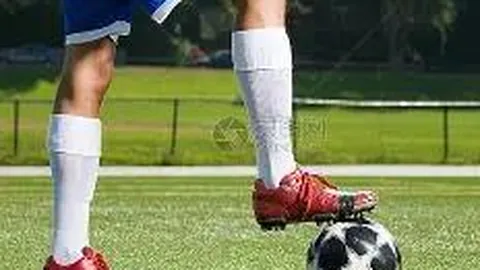 中国足球系列腐败案判决临近：13人被判刑，李铁、杜兆才尚待定夺