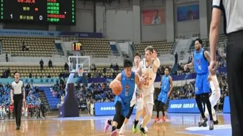 查洛摩利主场力争四连胜，专家质合分析推荐前区十码